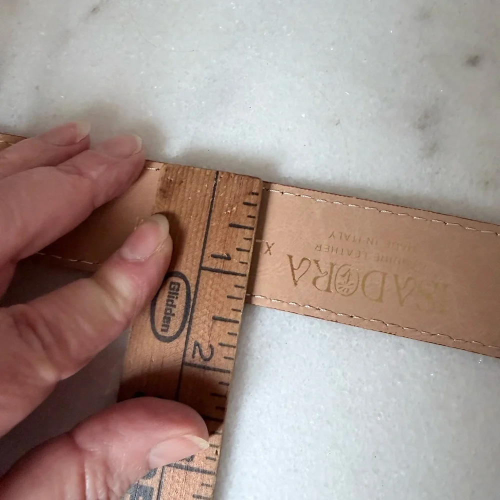 New Brown genuine Leather Belt made in Italy. Size xl,38”